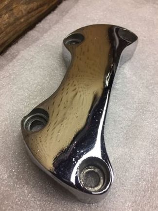 Harley Ironhead Sportster Top Triple Tree Handle Bar Clamp. For 1" Bars