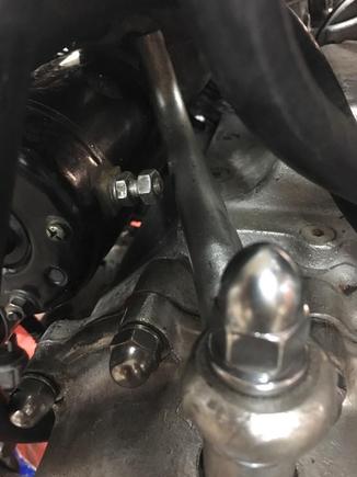 Not easy to see, but the clutch adjustment feels good and the lever is only about 1/8" from the starter.