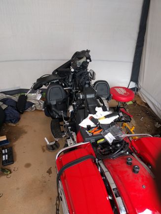 inner fairing off. mess.