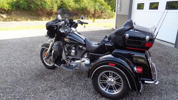 no waxing just wipe down wheels with windshield washer (no ammonia) once a week (not windshield cleaner Has ammonia)