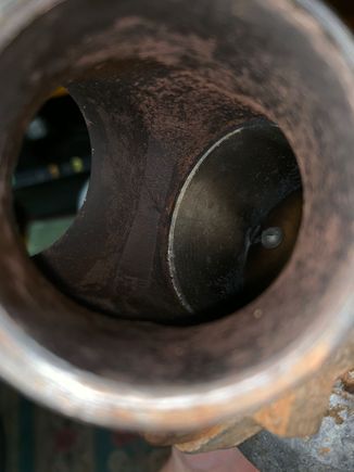 couple more pictures of inside carb