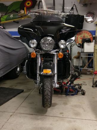 You can see the lights on the floorboards.