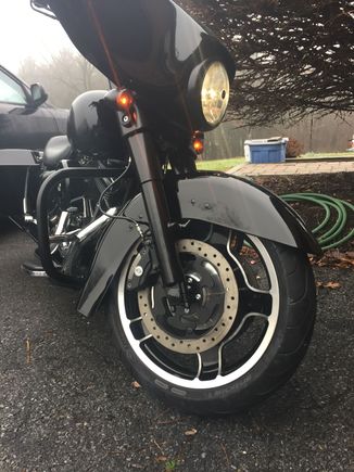 11/15 New 2013 Street Glide Front End all powdercoated satin black. New Brembos, wheel, Fender painted vivid black, Flush Axle and RC spacers. 18" HD Wheel, Michelin tire. More coming