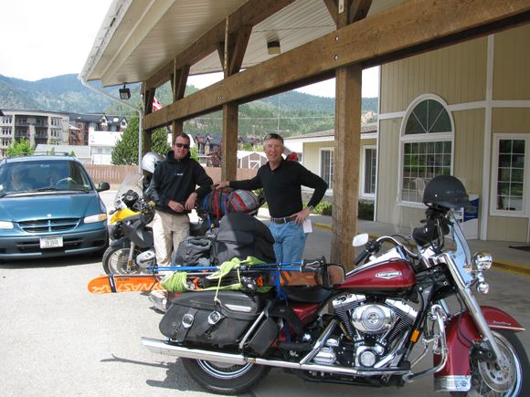 Bikin and skiing at Silver Mtn ID
