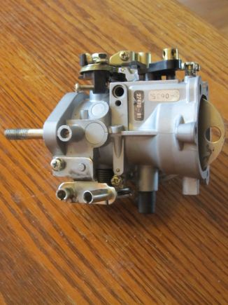 this Carb has no vacuum for the VOES & has the 2 throttle Push Pull Cable set up . . . 