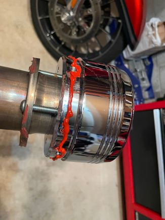 Rinehart recommended Orange RTV silicone on cap...