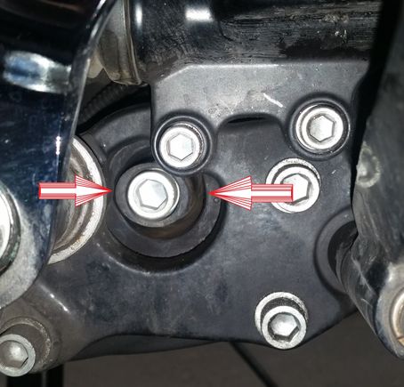 Here is a picture of the right hand side front  mount on my bike.  You can plainly see there is no gap to the rear of the bolt and lots to the front.
