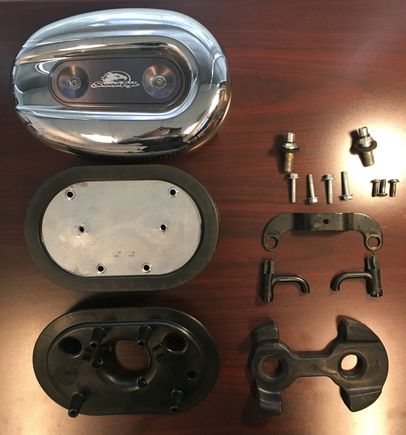 Comes with everything pictured. Plus a print out of the instructions from the HD site.