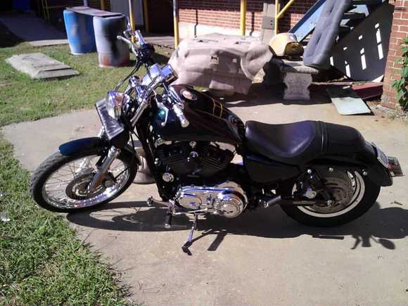 650 28466 Flanders Broomstick Handlebar http://www.sideroadcycles.com/AmericanMotorcycles/Handlebars/AmericanHandlebars.html