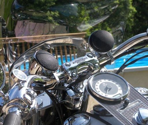 Cycle Sounds Special Premium Sound system at http://www.sideroadcycles.com/AmericanMotorcycles/Mid-USA/Cycle_Sounds.html