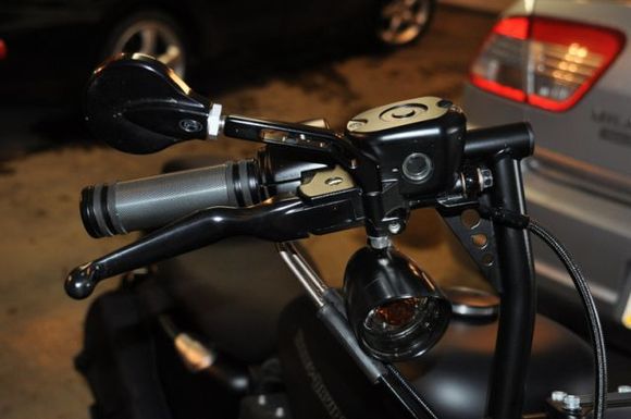 Black diamond grips/Joker mirror/bullet turn signal