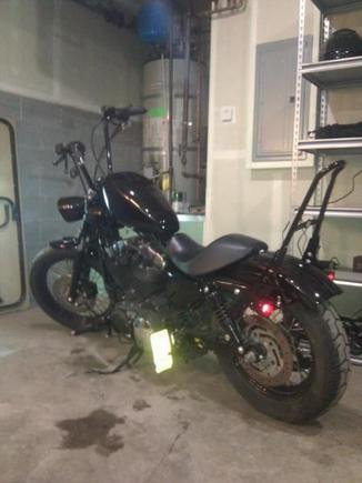 Sissy bar, Drop kit, blacked out Speedo