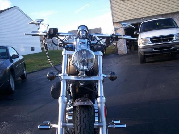 Wide Glide Front End w/5degree rake, Custom mirrors, Smoked Lense's, Zbars