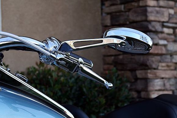 Mirror with integrated blinker