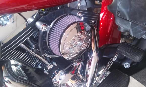 Novel approach to oil in AirCleaner.