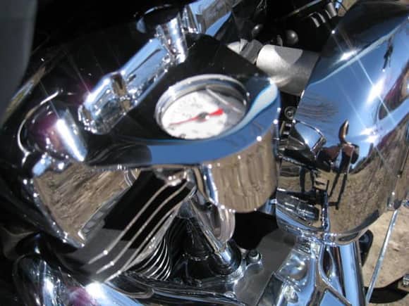 oil pressure gauge (with side cover) and chrome rocker bolt covers