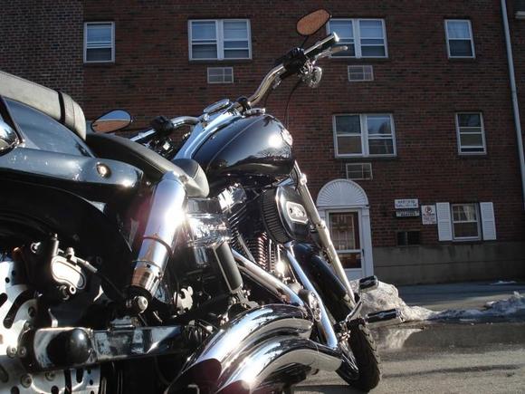 '10 Fat Bob Shocks on my '10 FXDWG