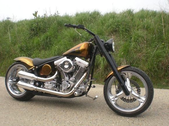 street bobber