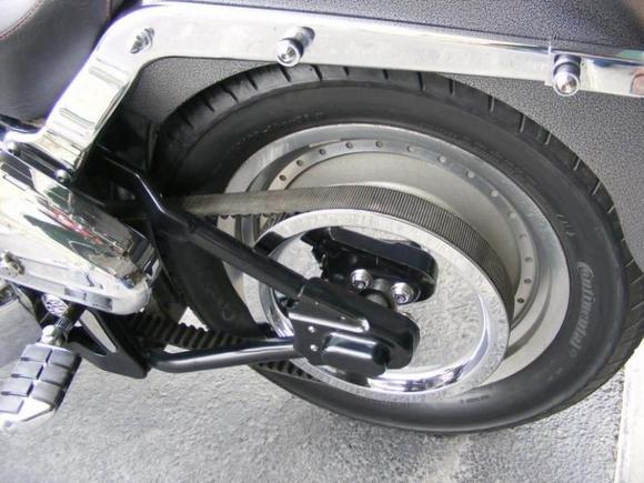 Clean swingarm