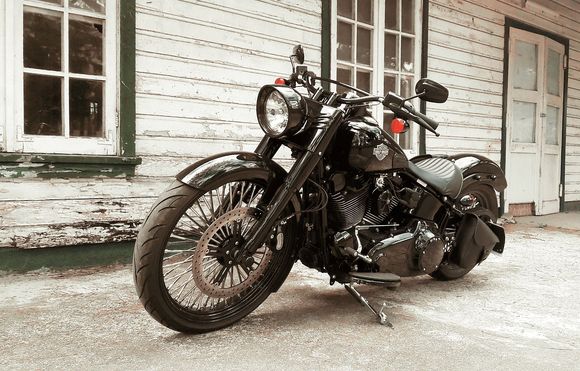 23-18 on Softail Slim...