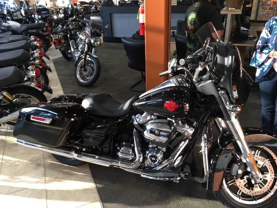 Batwing fairing vs RoadKing windshield. Page 2 Harley Davidson Forums