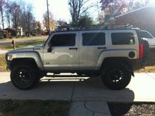 35" NITTO TRAIL GRAPPLERS WITH GOBI STEALTH RACK