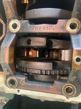 "REAR" indications on the bearing brace.  
