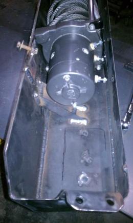 Fitting the Warn M8000 in my homemade bumper.
