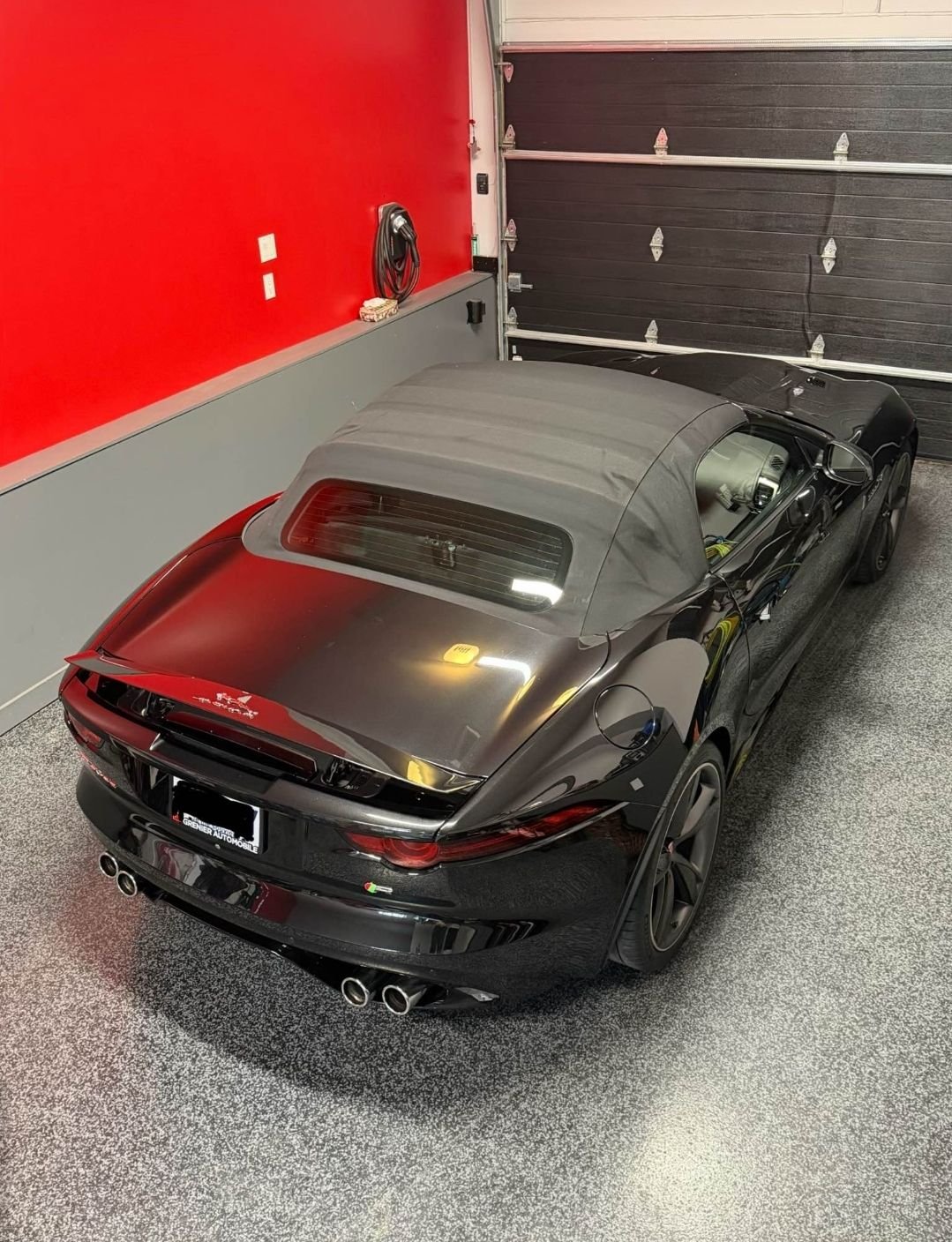 2018 Jaguar F-Type - Jaguar F-Type R 2018, V8 550 HP. - Used - VIN SAJD51EE3JCK48340 - Other - Automatic - Black - South Bank SE1, United Kingdom