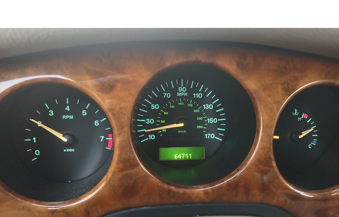 2002 Jaguar XJ8 - 2002 XJ8, 64,000 original miles, Great Body/Interior. Runs/Drives Great...... - Used - VIN SAJDA14C52LF43276 - 64,711 Miles - 8 cyl - 2WD - Automatic - Sedan - Red - Campbell, CA 95008, United States