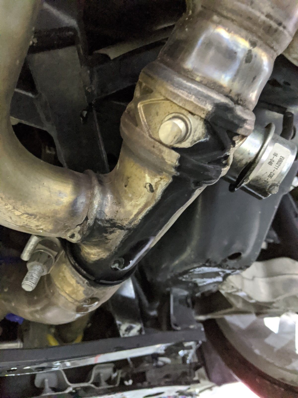 Exhaust Leaking ? Jaguar Forums Jaguar Enthusiasts Forum