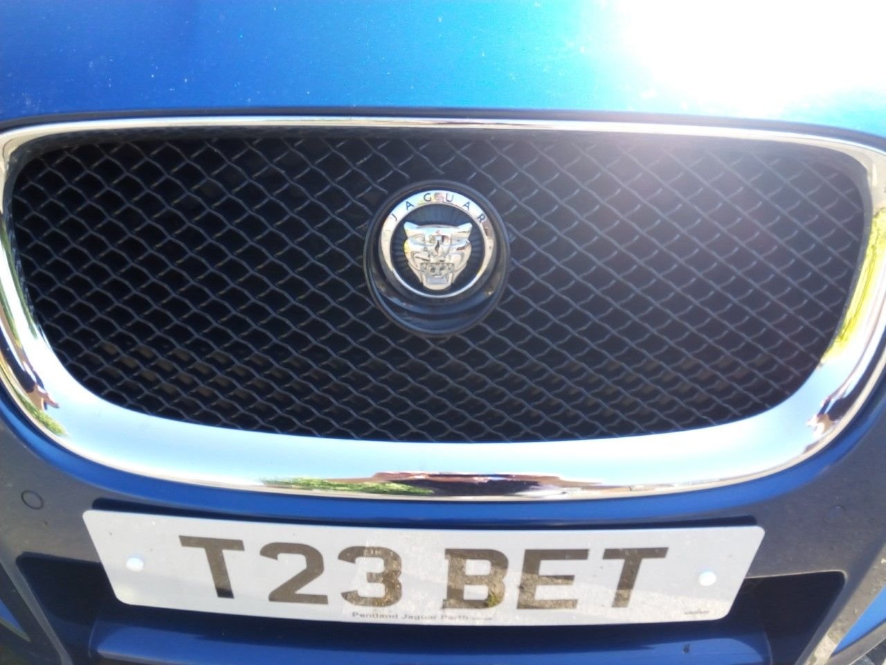 Clip in grill S Badge for a 2013 jaguar xf sport Jaguar Forums Jaguar Enthusiasts Forum