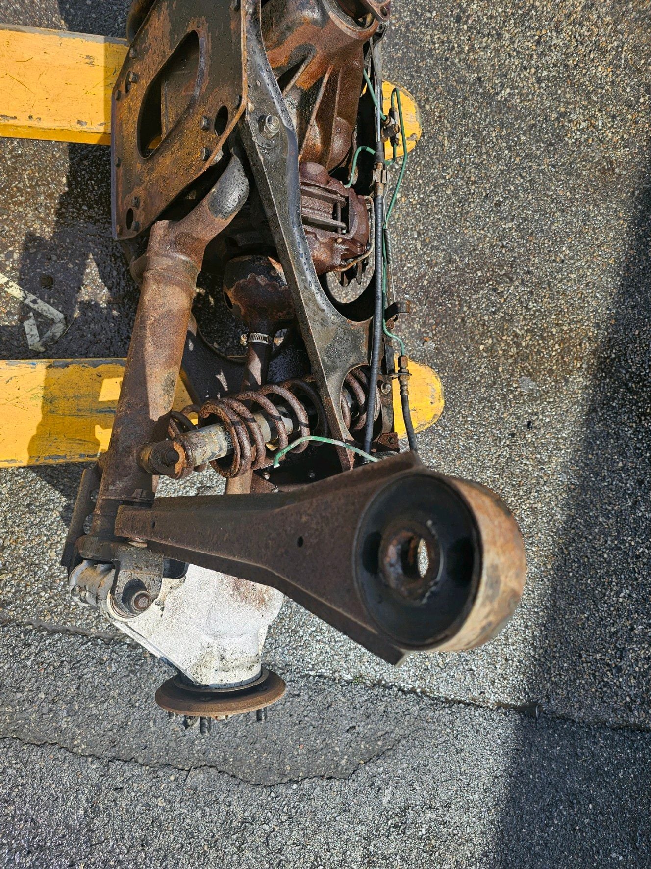 Drivetrain - Complete Rear Suspension Assembly - Used - 1986 Jaguar XJS - North Bergen, NJ 07047, United States