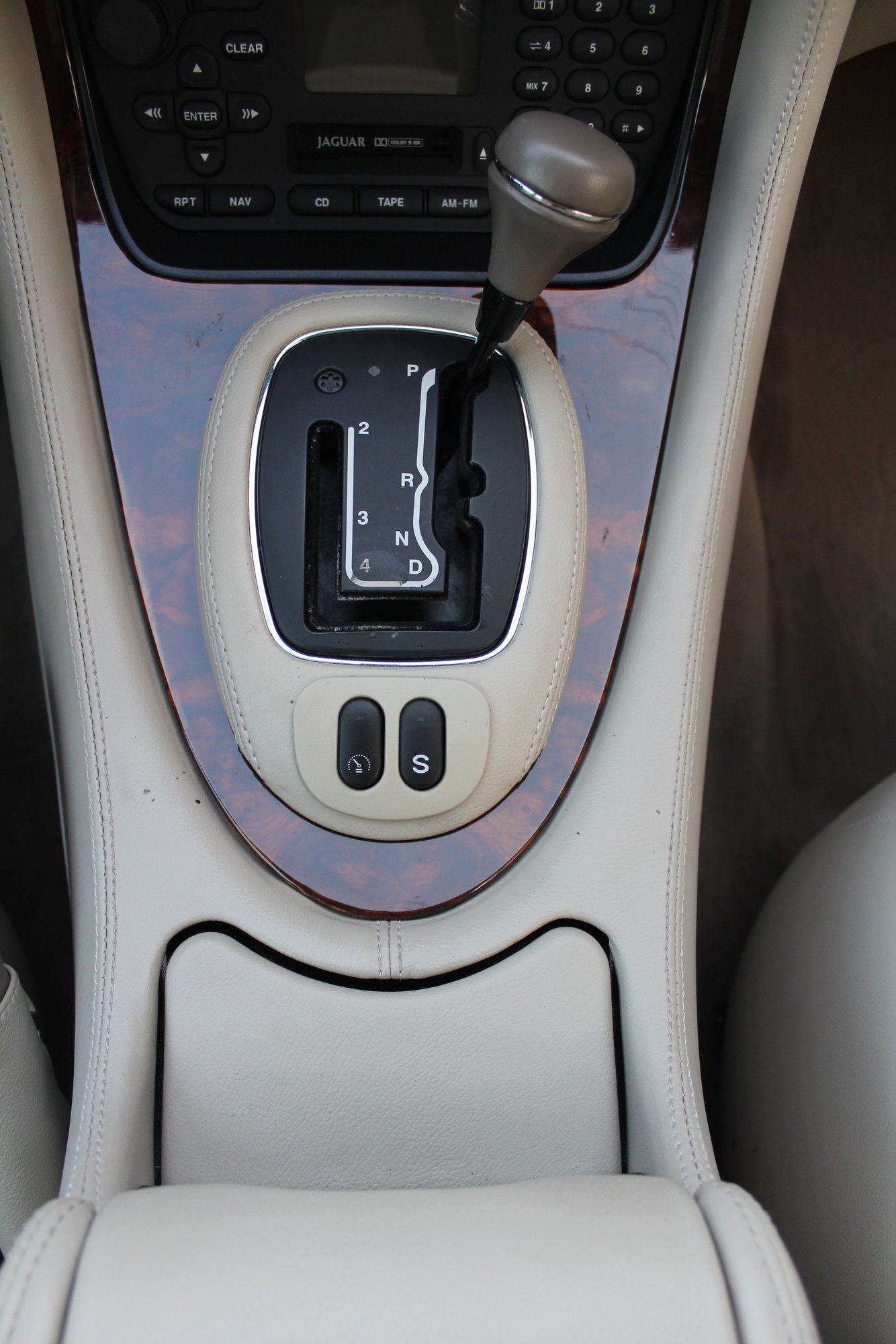 2000 Jaguar XJ8 - 2000 Jaguar XJ8L 13k miles - Used - VIN Sajda23c5ylf17292 - 13,320 Miles - 8 cyl - 2WD - Automatic - Sedan - Blue - Miami, FL 33173, United States