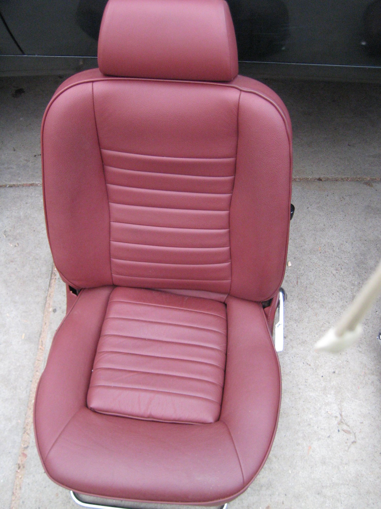 Interior/Upholstery - Jaguar XJS Red Leather  Front Seats, with rails- Trim code CEM- Beautiful - 76-86 - Used - 1976 to 1987 Jaguar XJS - San Francisco, CA 94116, United States