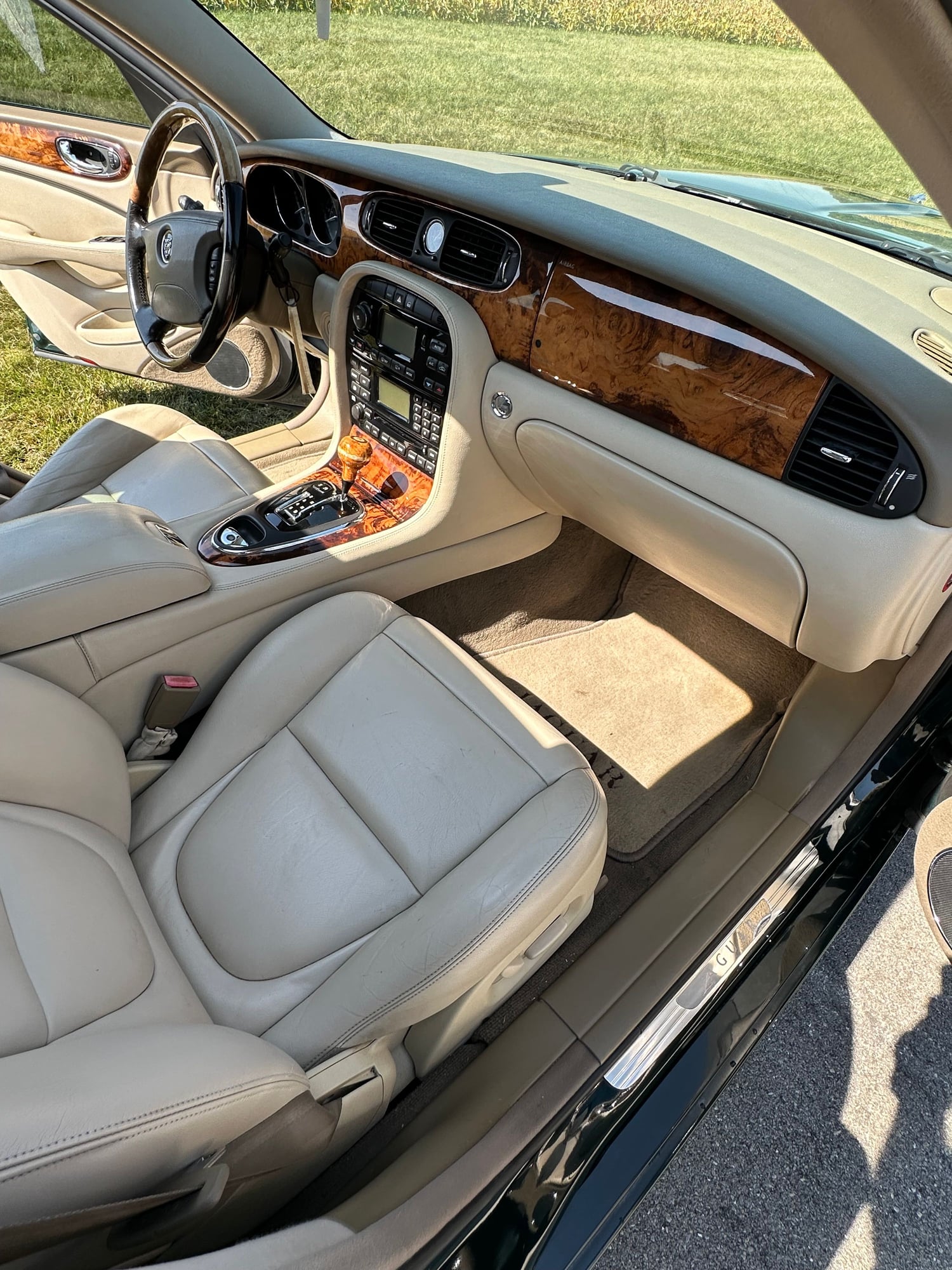 2004 Jaguar XJ8 - 2004 jag xj8 - Used - VIN SAJWA71C44SG27906 - 113,000 Miles - 8 cyl - 2WD - Automatic - Sedan - Other - Dayton, OH 45459, United States