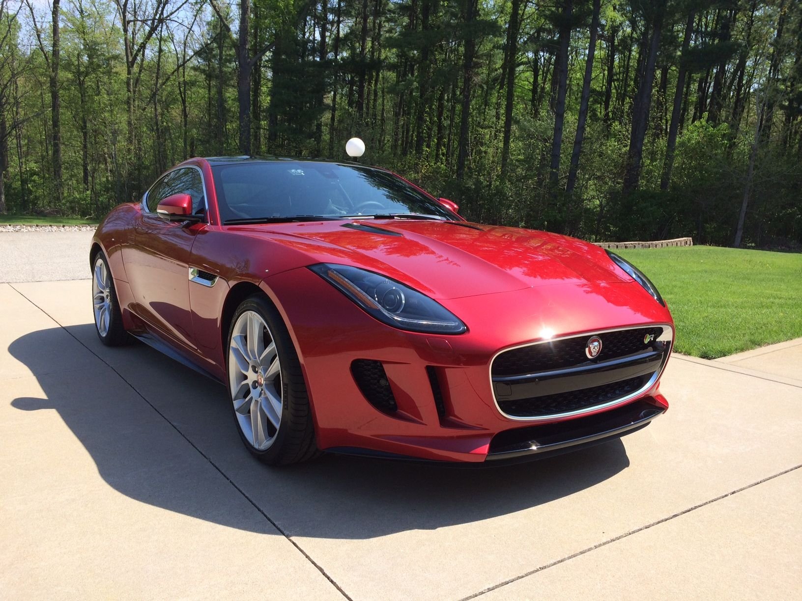 2015 Jaguar F-Type - 2015 Jaguar F-Type R Coupe - Used - VIN SAJWA6DA9FMK11682 - 8,788 Miles - 8 cyl - 2WD - Automatic - Coupe - Red - Jones, MI 49061, United States