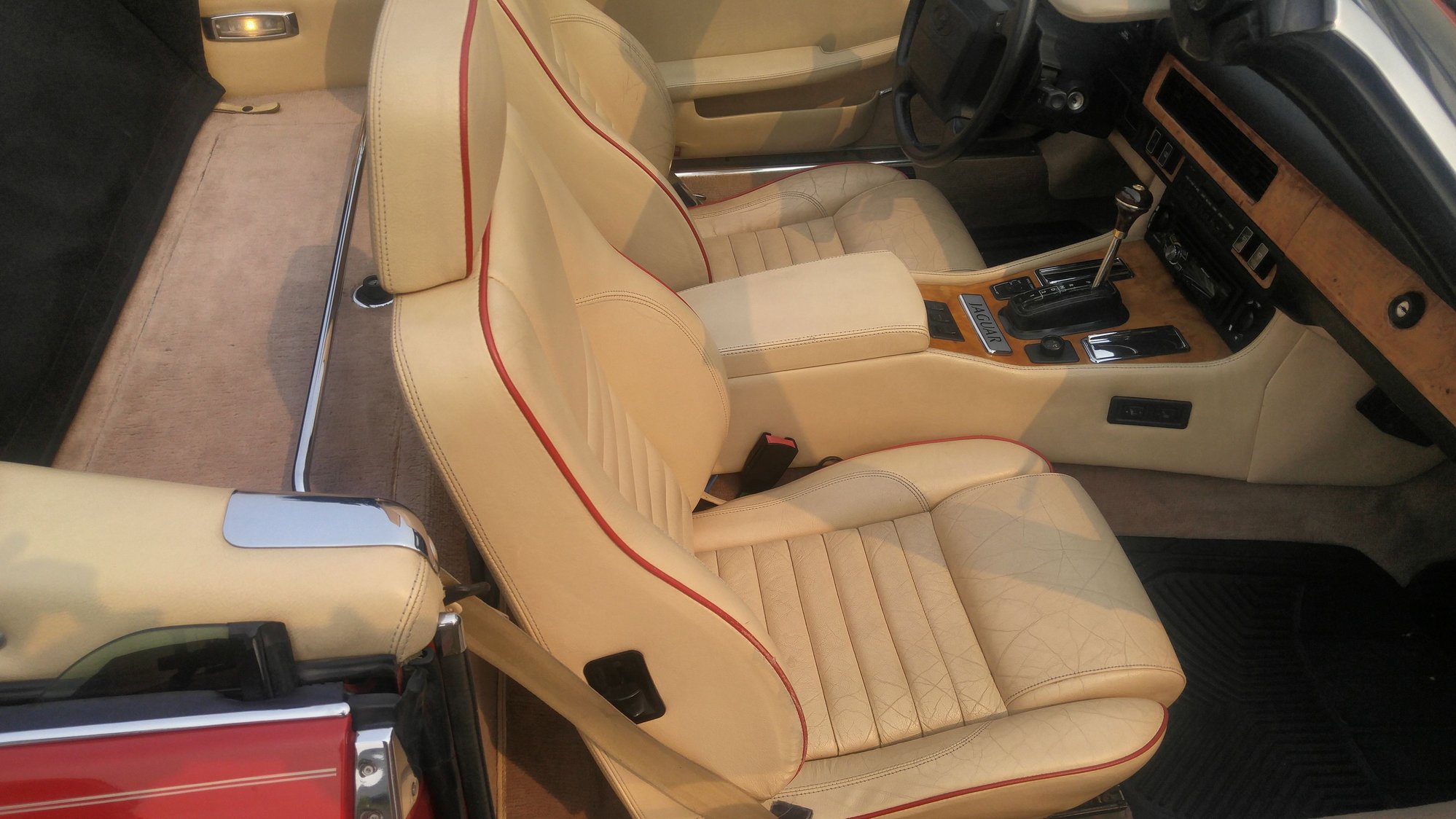 1991 Jaguar XJS - rarest of rare 1991 XJ-S classic collection V-12 cabriolet - Used - VIN SAJTW4843MC177741 - 56,001 Miles - 12 cyl - 2WD - Automatic - Convertible - Red - Calgary, AB T2Z3H7, Canada