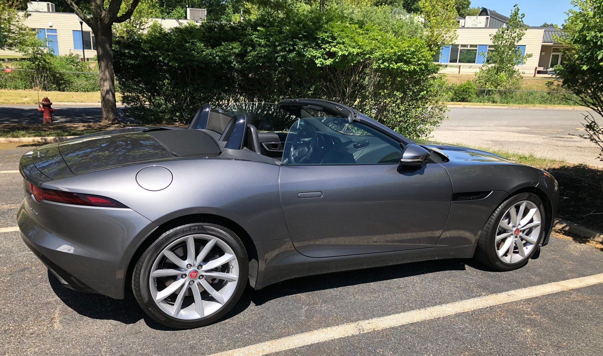 2019 Jaguar F-Type - For Sale 2019 Jaguar F Type Convertible - Used - VIN Sajdd5ev5kck58668 - 4,500 Miles - 6 cyl - 2WD - Automatic - Convertible - Gray - Hawthorne, NJ 07506, United States