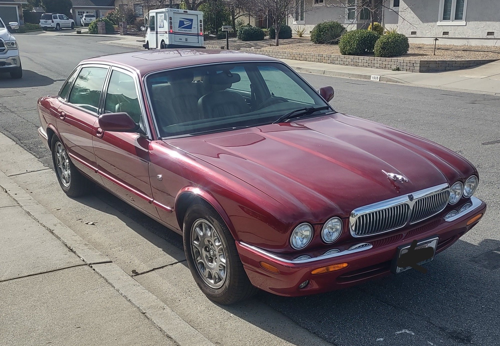 2002 Jaguar XJ8 - 2002 XJ8, 64,000 original miles, Great Body/Interior. Runs/Drives Great...... - Used - VIN SAJDA14C52LF43276 - 64,711 Miles - 8 cyl - 2WD - Automatic - Sedan - Red - Campbell, CA 95008, United States
