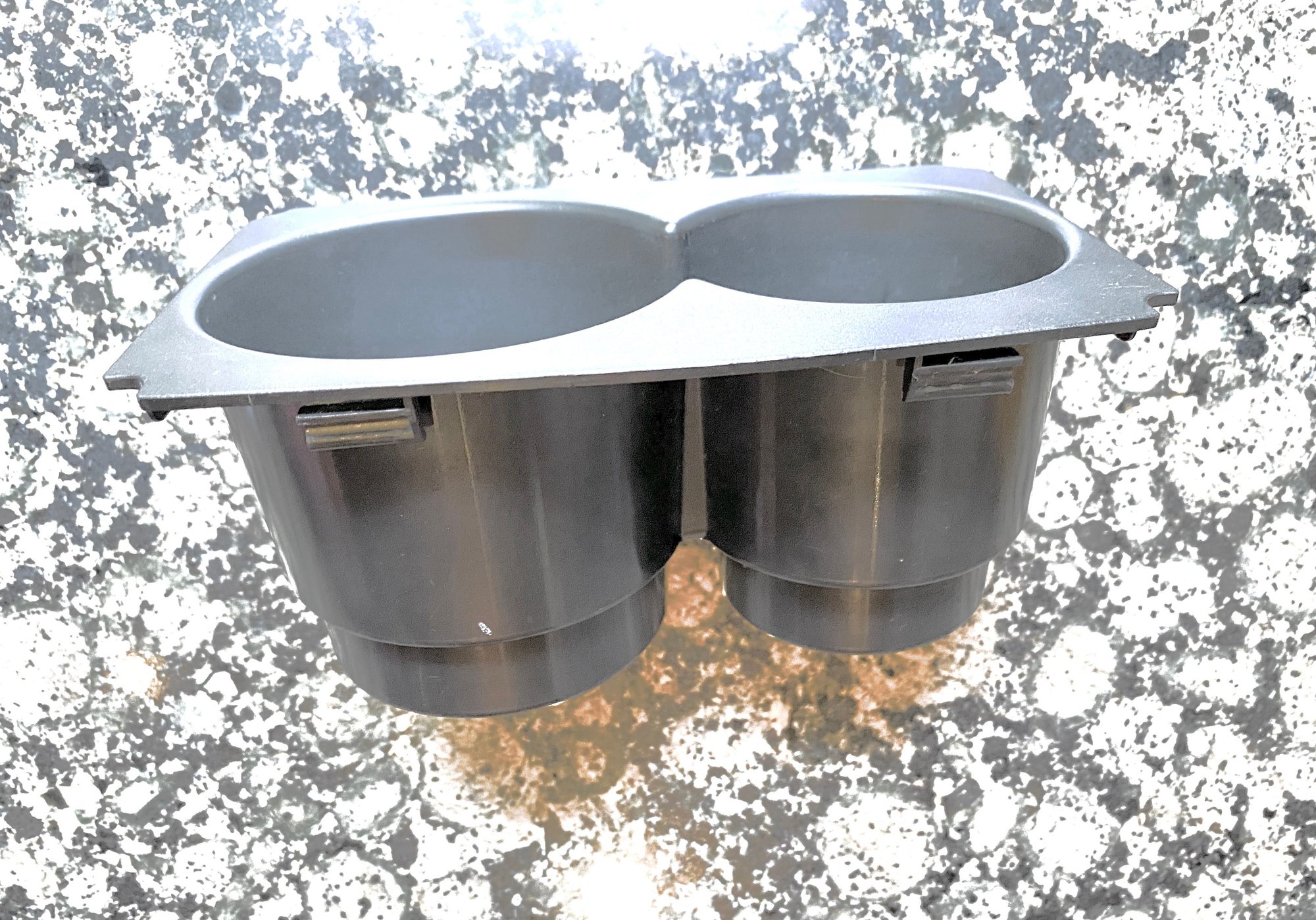 Interior/Upholstery - Jaguar X150 XK XKR C2P8849 Cupholder - Used - 2007 to 2015 Jaguar XK - 2007 to 2015 Jaguar XKR - 2007 to 2015 Jaguar XKR-S - Tampa, FL 33607, United States