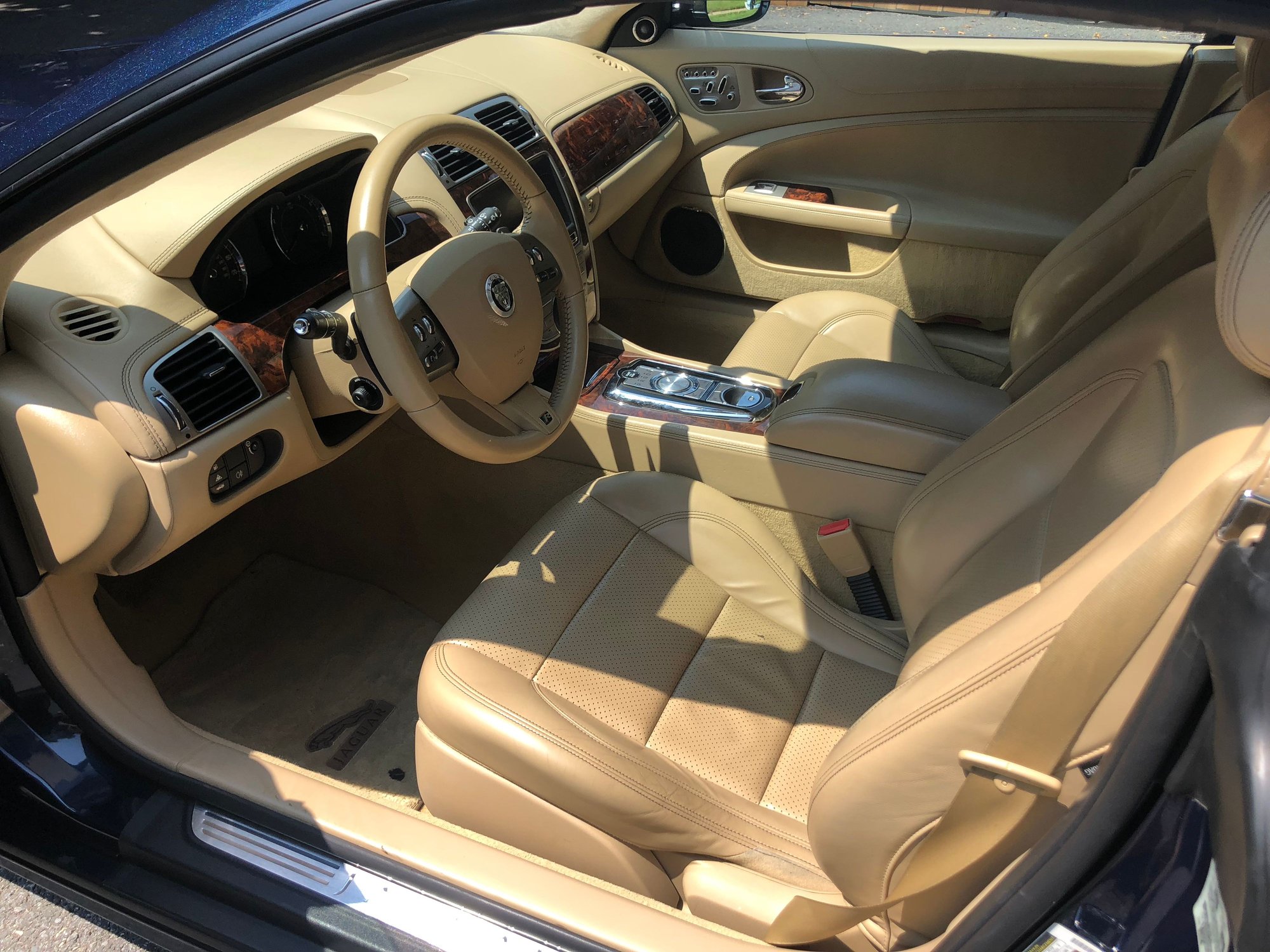 2010 Jaguar XKR - 2010 XKR Vert Blue/Tan. Baby on the way so it's gotta move! - Used - VIN SAJWA4EC2AMB38641 - 46,000 Miles - 8 cyl - 2WD - Automatic - Convertible - Blue - Bethlehem, PA 18018, United States