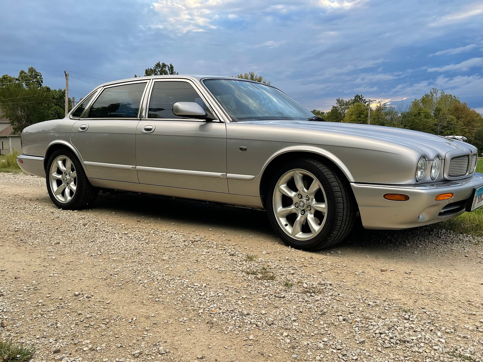 2000 Jaguar XJR - Extremely clean 2000 XJR 90k miles - Used - VIN Wmwsv3c59bty13385 - 90,000 Miles - 8 cyl - 2WD - Automatic - Sedan - Silver - Oswego, IL 60543, United States
