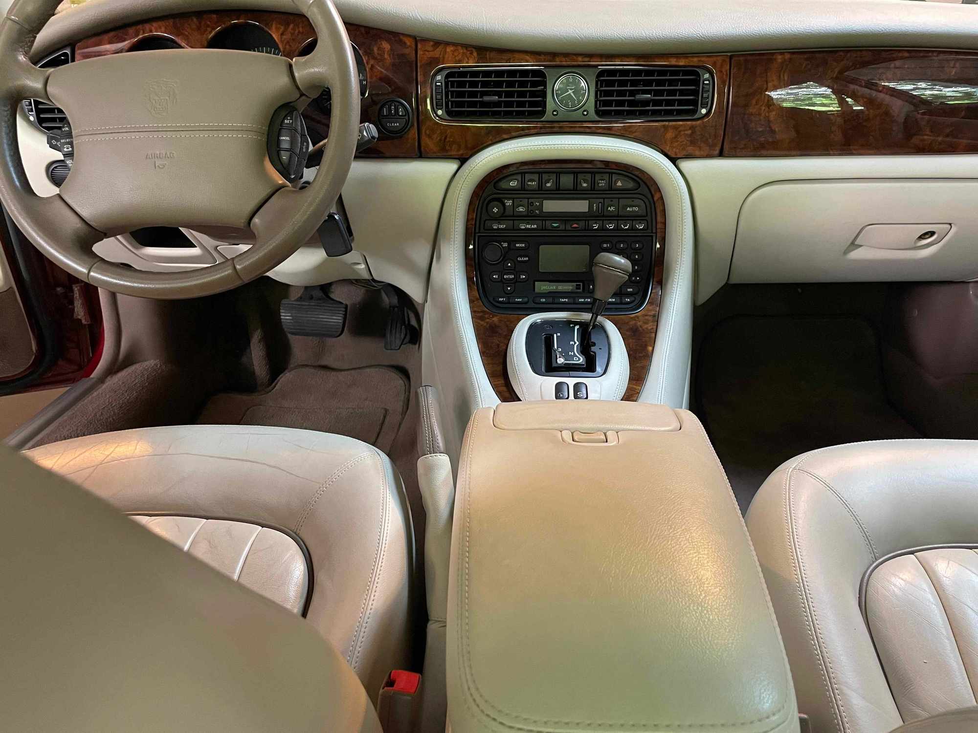 2003 Jaguar XJ8 - Beautiful 2003 Jaguar XJ8 in Great Condition for Sale - Used - VIN SAJDA14C03LF53943 - 69,550 Miles - 8 cyl - 2WD - Automatic - Sedan - Red - Hendersonville, NC 28379, United States