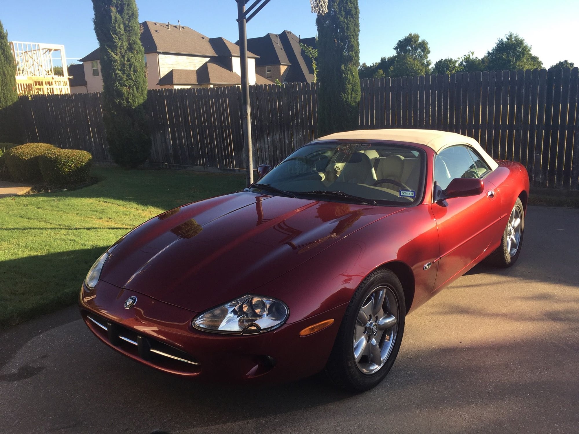 1998 Jaguar XK8 - 98 xk8 Convertible low miles - Used - VIN SAJGX2241WC018912 - 38,500 Miles - 6 cyl - 2WD - Automatic - Convertible - Red - W Saint Paul, MN 55118, United States