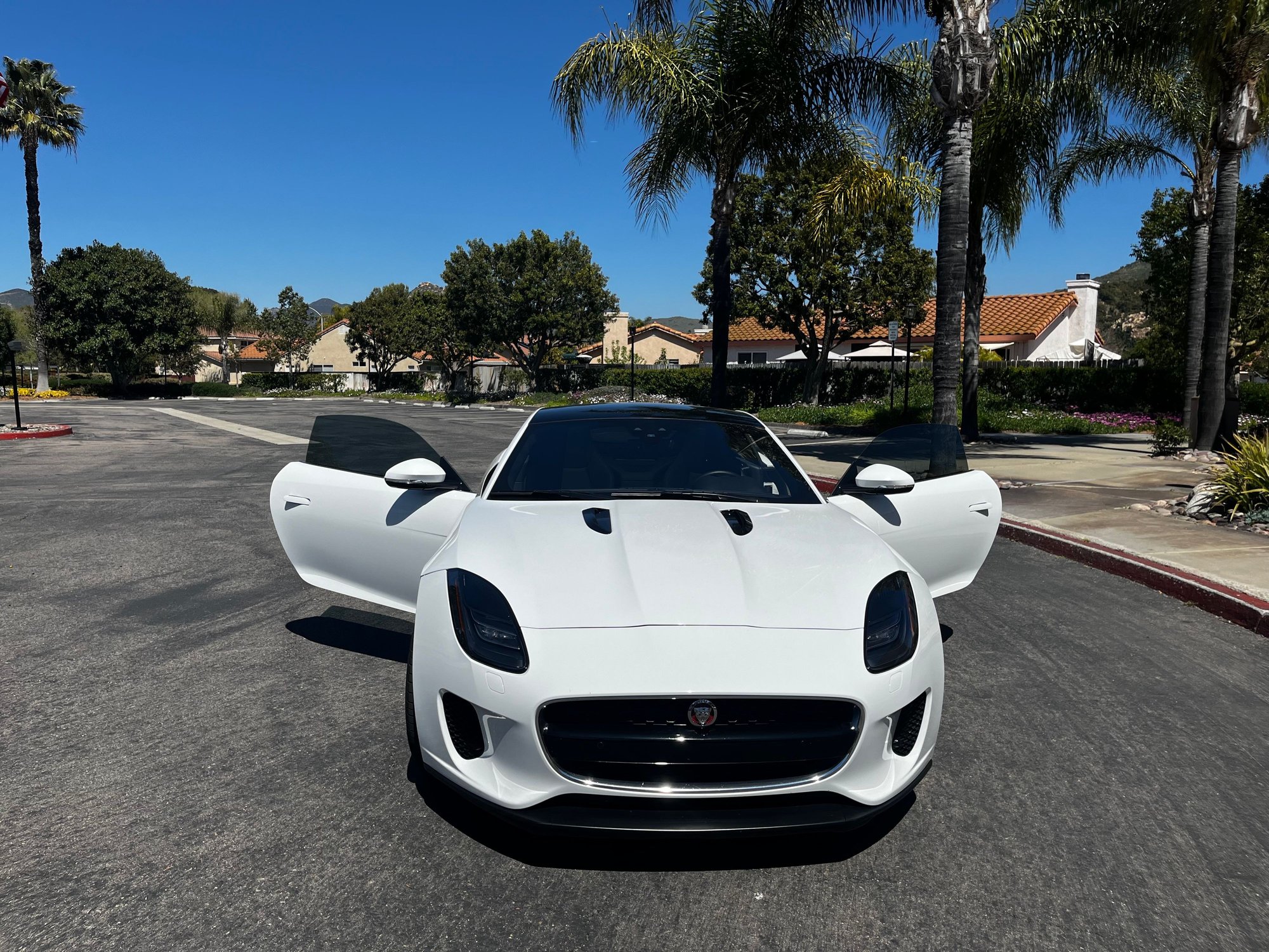 2020 Jaguar F-Type - 2020 F-Type P300 Coupe - Used - VIN SAJDD1GX3LCK68530 - 13,481 Miles - 4 cyl - 2WD - Automatic - Coupe - White - Fallbrook, CA 92028, United States