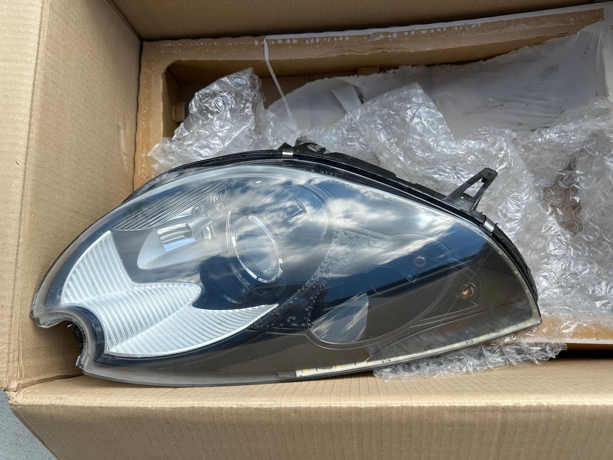 Lights - Jaguar X150 XK XKR AFS adaptive LH left headlamp assembly C2P21147 - Used - 2007 to 2009 Jaguar XK - 2007 to 2009 Jaguar XKR - Tampa, FL 33607, United States