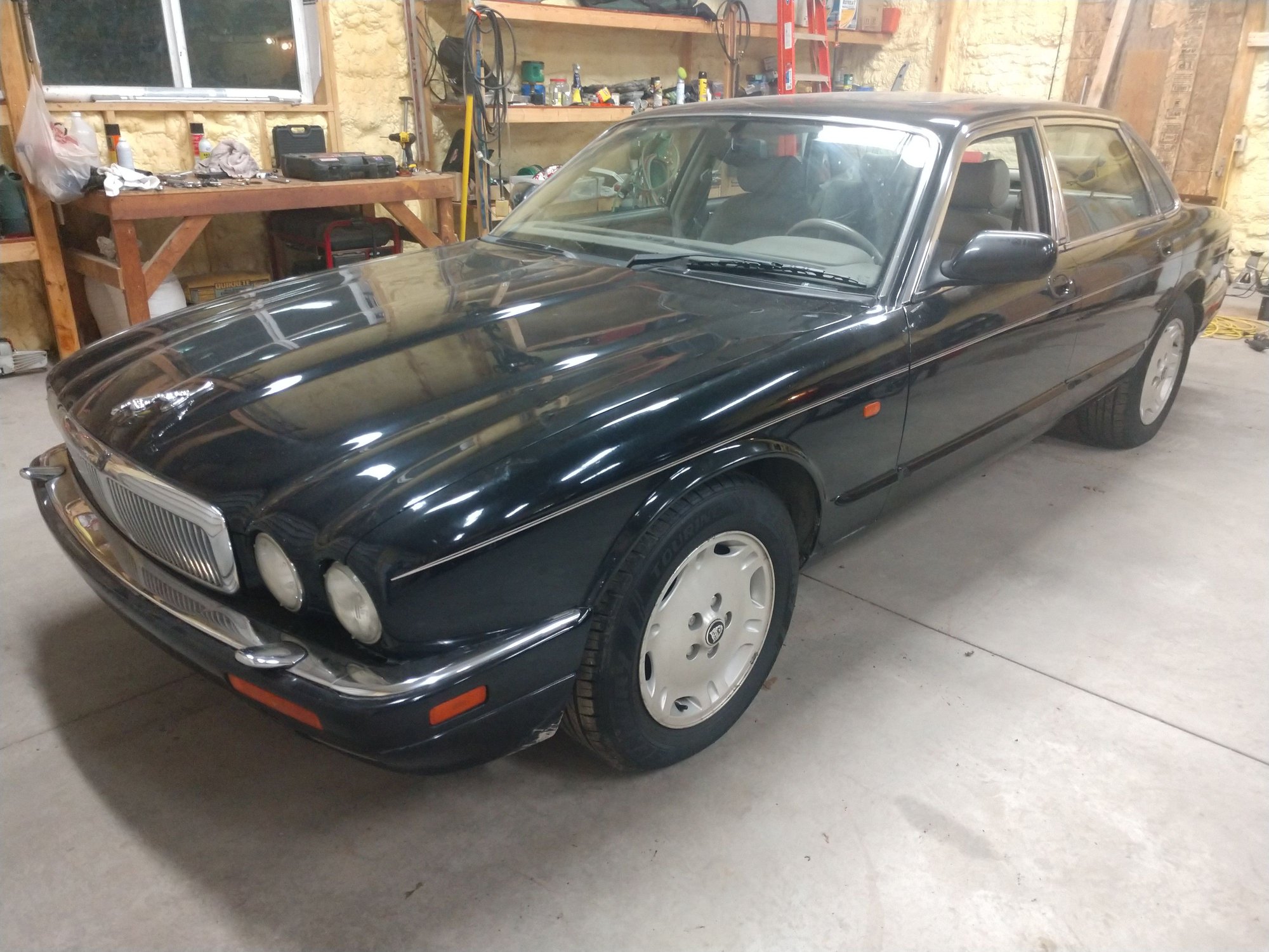 1996 Jaguar XJ6 - 1996 XJ6 For Sale - Used - VIN SAJHN1747TC760577 - 189,231 Miles - 6 cyl - 2WD - Automatic - Sedan - Black - Coleman, MI 48618, United States