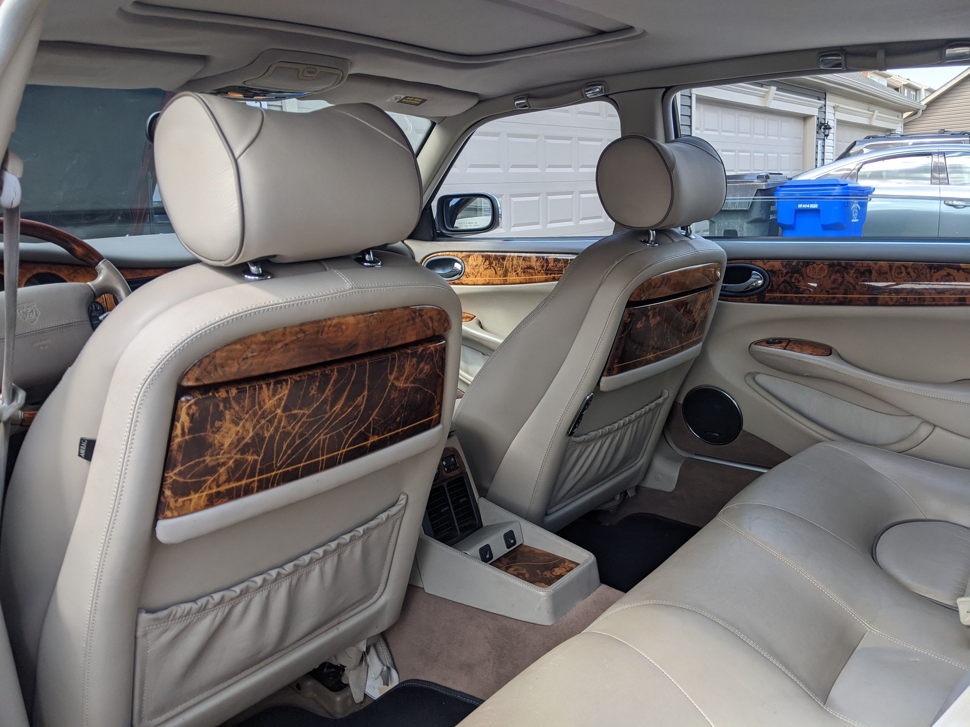 2003 Jaguar Vanden Plas - 2003 Jaguar Super V8 - Used - VIN SAJDA25B13MF57540 - 145,000 Miles - 8 cyl - 2WD - Automatic - Sedan - Silver - Upper Marlboro, MD 20772, United States