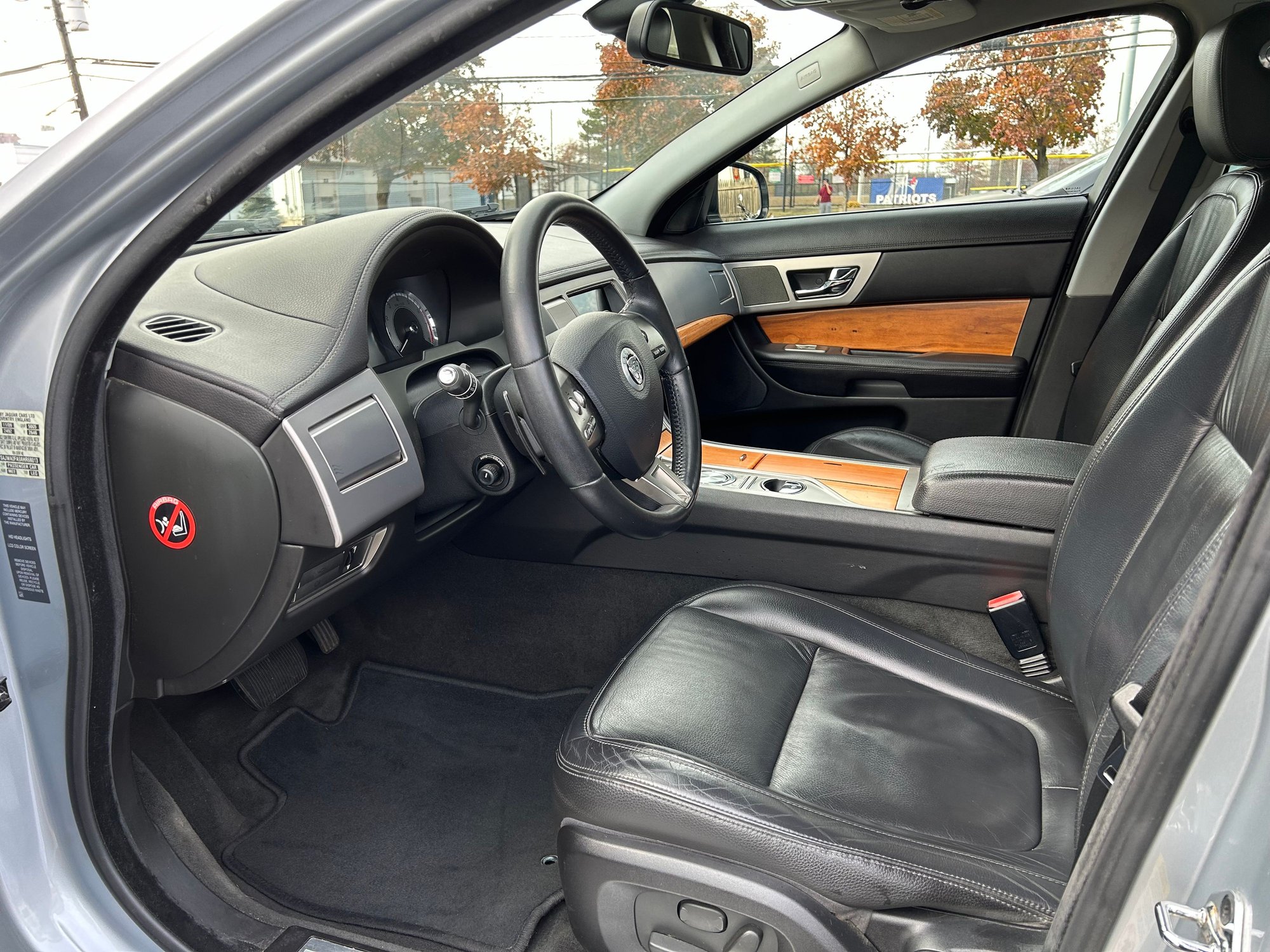 2010 Jaguar XF - Driven 5700 miles per year, Original Owner - Used - VIN SAJWAOFA9AHR68013 - 80,600 Miles - 8 cyl - 2WD - Automatic - Sedan - Silver - Secaucus-Hudson County, NJ 07094, United States